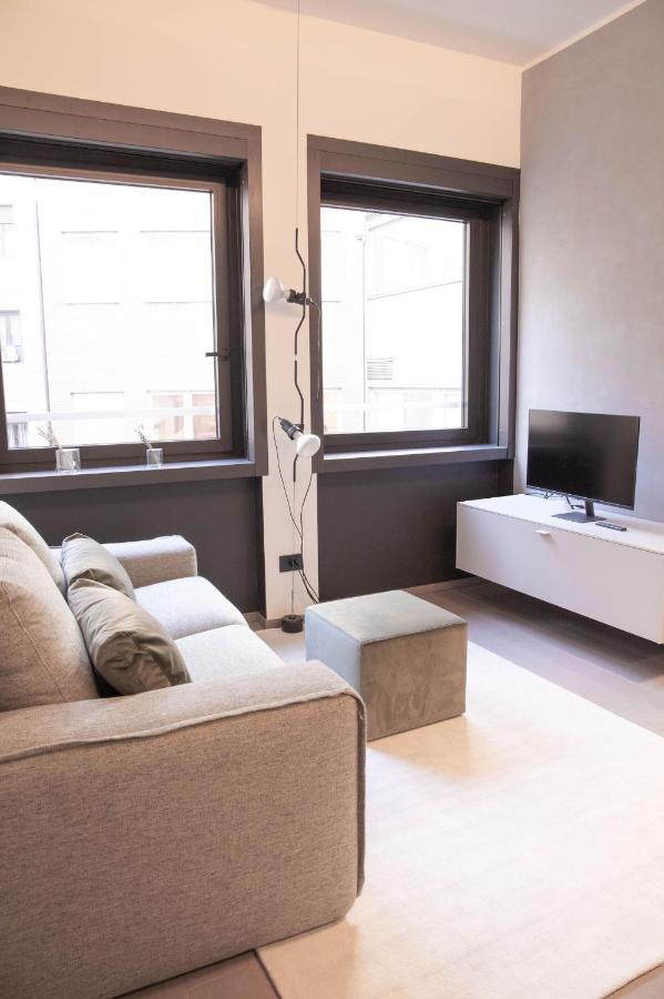 Exclusive Retreat Few Steps From Duomo - Apt 1 มิลาน ภายนอก รูปภาพ