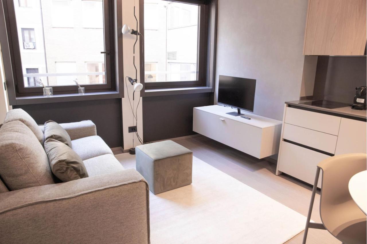 Exclusive Retreat Few Steps From Duomo - Apt 1 มิลาน ภายนอก รูปภาพ